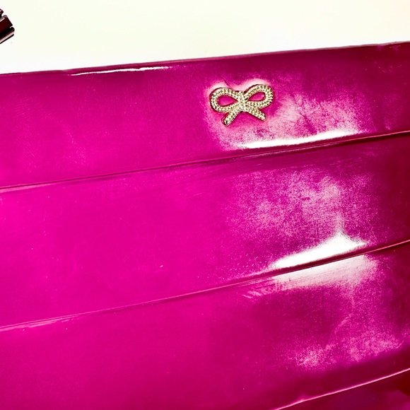 Anya Hindmarch Patent Leather Enamel Pleated Clutch Party Zip Bag in Purple - Picture 4 of 10